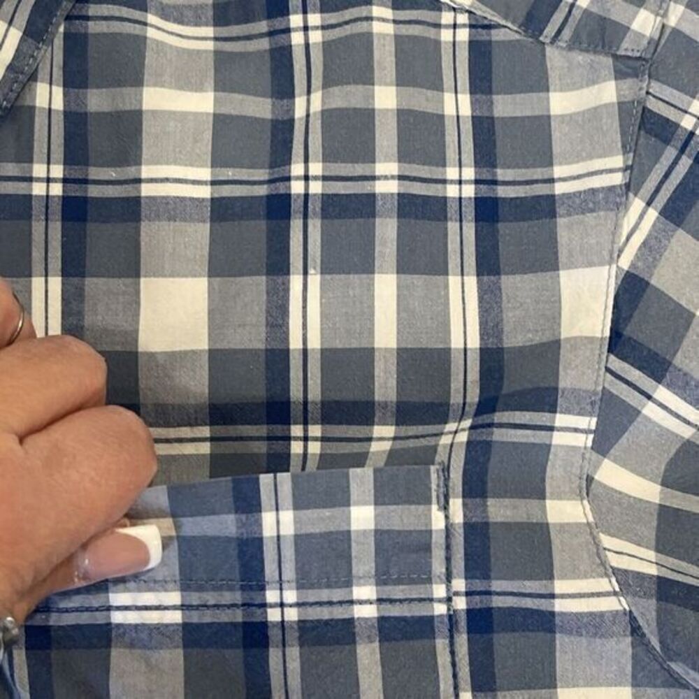 Columbia Shirt Mens Medium Blue Plaid Button Down Short Sleeve - Picture 4 of 9